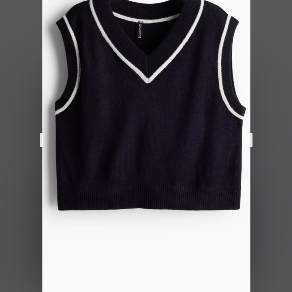 H&M Navy V-Neck Sweater Vest NWOT SZ XS